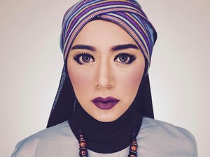 6 Makeup Artist Berhijab yang Populer di Instagram