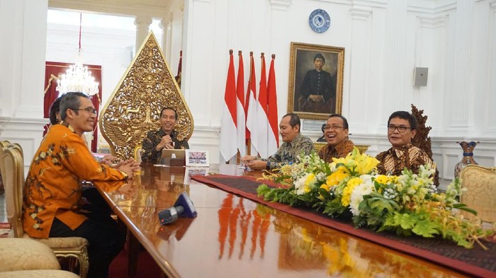 Presiden Jokowi Bertemu Pimpinan KPK di Istana