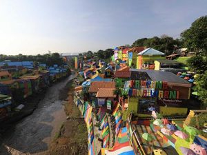 Selain di Semarang, Ini 4 Kampung Warna-warni Lain di Indonesia
