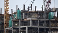 Badan Pusat Statistik (BPS) mencatat, pertumbuhan ekonomi Indonesia pada kuartal I-2017 tercatat tumbuh 5,01% year on year (yoy). Angka ini meningkat dibandingkan kuartal I-2016 yang hanya sebesar 4,92% namun lebih rendah dari kuartal I-2015 yang sebesar 5,04%.