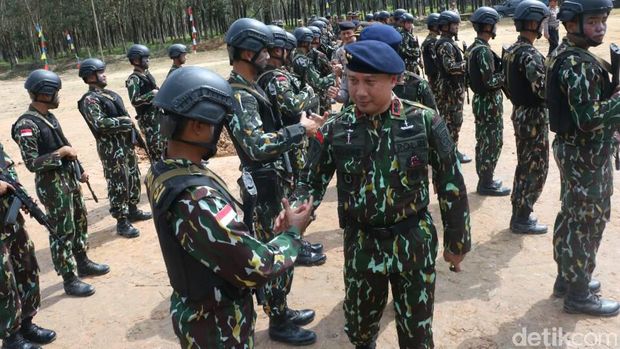 Antisipasi Terorisme, Brimob Polda Sumsel Gelar Latihan Perang