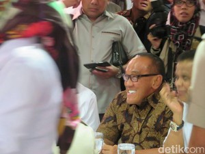 Ical Diberi Gelar Mentor Politik KMP
