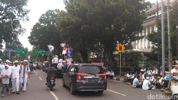 Aksi 55 Selesai, Jalan di Sekitar Istiqlal Sudah Bisa Dilalui