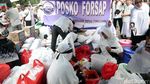 Dapur Umum ini Sediakan Makanan Gratis untuk Peserta Aksi 55
