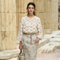 Model walks the runway during Chanel Cruise 2017/2018 Collection at Grand Palais on May 3, 2017 in Paris, France.  (Photo by Pascal Le Segretain/Getty Images)