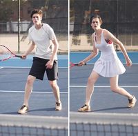 Penampilan Model Ini Bikin Bingung Netizen, Pria atau Wanita?