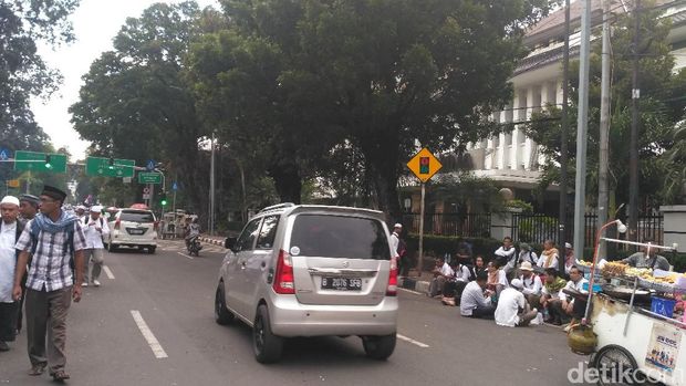 Aksi 55 Selesai, Jalan di Sekitar Istiqlal Sudah Bisa Dilalui
