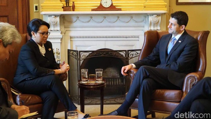 Bertemu Ketua DPR AS, Menlu Retno Bahas Investasi hingga Terorisme