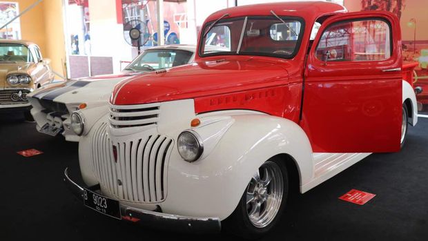 Deretan Mobil Klasik ala Film Fast and Furious di IIMS 2017