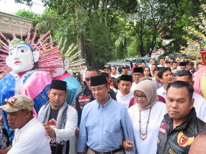 Tiba di Posko Cicurug, Anies Disambut Ondel-ondel dan Pendukung