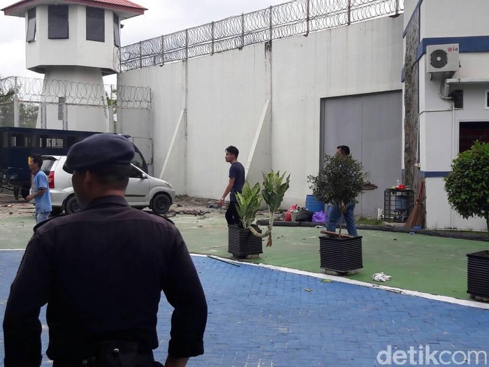 Geger Tahanan di Pekanbaru Kabur, Warga Berhamburan ke Luar Rumah