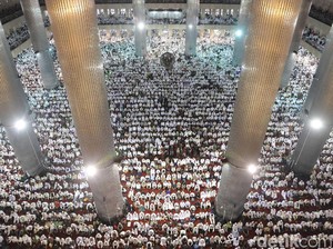 Sholat Berjamaah Tak Hanya Berpahala, tapi Menghapuskan Dosa-dosa
