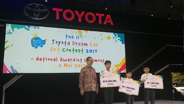 Toyota Ajak Anak Anak Gambar Mobil Masa Depan