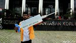 Obat Kuat dan Suntikan Anti Gentar untuk KPK
