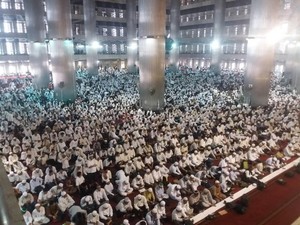 Begini Situasi di Dalam Masjid Istiqlal Menjelang Aksi 55