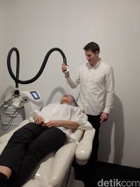 Mengenal Cryotherapy, Terapi Gas Dingin yang Kencangkan Kulit & Bakar Kalori
