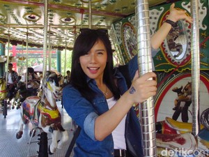 Cherly eks Cherrybelle Jalan-jalan, Mual Naik Komedi Putar