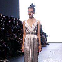 Koleksi busana terbaru Jeffry Tan di Plaza Indonesia Fashion Week 2017. Plaza Indonesia. Thamrin. Jakarta. [Foto: Mohammad Abduh/Wolipop]