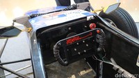 Rencananya bakalan mahasiswa UII ini akan membuat mobil baru yang akan diikutkan kompetisi tingkat internasional di Italia pada Juli mendatang. Foto: Dina Rayanti