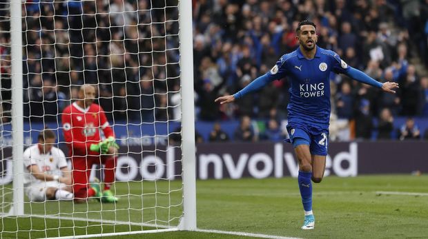 Riyad Mahrez terpilih jadi pemain terbaik usai mengantar Leicester City juara Liga Inggris.