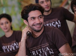 Reza Rahadian Mengulas Karakter Ale di Film Critical Eleven