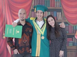 Kisah El Rumi Persatukan Kembali Maia dan Dhani