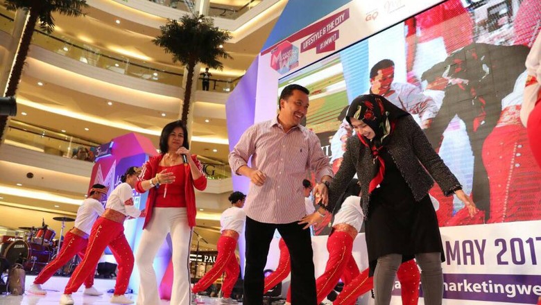 Senam Poco-Poco, Cara Menpora Imam Nahrawi Promosikan Asian Games 2018 Senam Poco-Poco, Cara Menpora Imam Nahrawi Promosikan Asian Games 2018