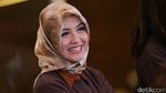 Tampil Berhijab, Revalina S Temat Bikin Hati Adem