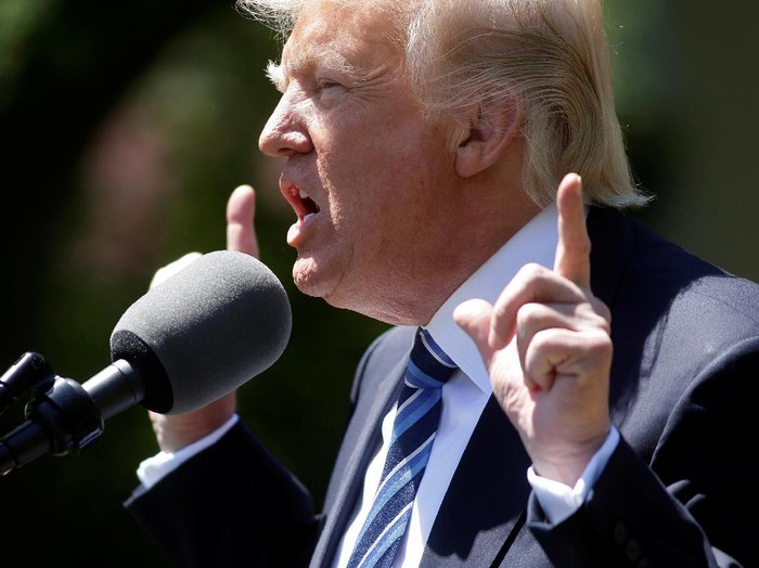 Direktur Komunikasi Trump Mendadak Mengundurkan Diri