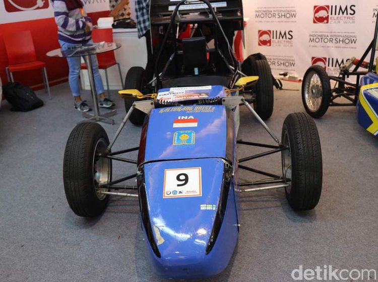 Mobil Listrik Buatan Mahasiswa UII Bisa Disetir Pakai Android