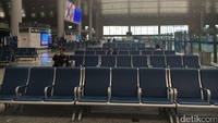 Stasiun kereta cepat di Urumqi terbilang sangat mewah, mirip dengan bandara dengan ruang tunggu yang luas dan nyaman (Mumu/detikTravel)