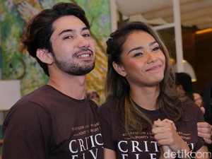Reza Rahadian Tetap Berakting di Critical Eleven, Tapi Terasa Sangat Alami