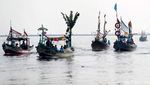Lomba Perahu Hias di Muara Angke
