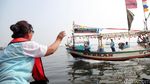 Lomba Perahu Hias di Muara Angke