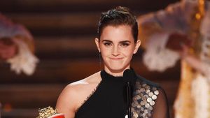 Senyum Semringah Emma Watson di MTV Movie and TV Awards 2017