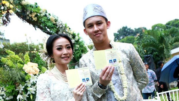 Admin Akun Gosip Buka Suara, Penampakan Sheila Marcia Pasca Kecelakaan