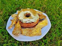 Bakery Ini Buat Kreasi Croissant Donat Berlapis Emas 24 Karat!