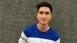 Tatapan Verrell Bramasta, Terpikat?