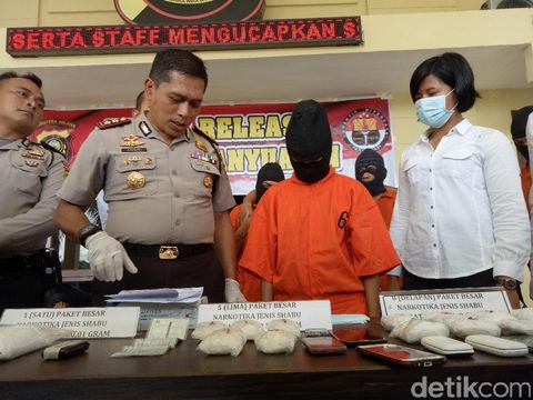 Wanita Muda Ditangkap Edarkan Narkoba, Berdalih Butuh Modal Nikah