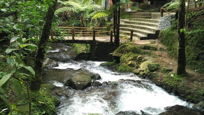 Air terjun Jumog di Karanganyar, Jawa Tengah