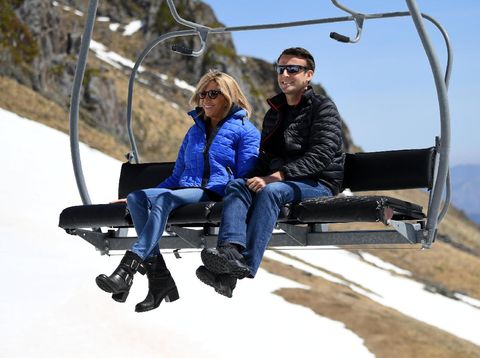 Lebih Tua 25 Tahun dari Suami, Ini Trik Awet Muda Istri Presiden Prancis