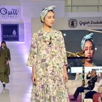 Kabana by Itang Yunasz, Surabaya Indonesia Fest di Kuala Lumpur. Malaysia. [Foto: dok. Itang Yunasz]