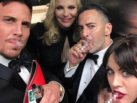 Merokok Sembarangan di Met Gala, Selebriti Dikritik Donatur
