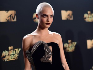 Foto: 5 Seleb Berbusana Terbaik di MTV Movie & TV Awards 2017
