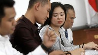 Tim pengacara Miryam siap mengikuti jalannya persidangan. 