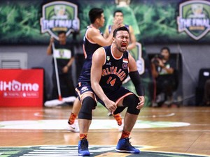 Pelita Jaya Juara, Mimpi Adhi Prasetyo Jadi Kenyataan