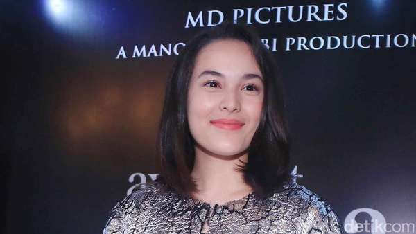 Selain Chelsea Islan, Siapakah Pemeran Wanita di Ayat-Ayat Cinta 2? Selain Chelsea Islan, Siapakah Pemeran Wanita di Ayat-Ayat Cinta 2?
