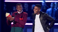 Best Kiss jatuh kepada Ashton Sanders dan Jharrel Jerome dalam film Moonlight. Kevork Djansezian/Getty Images/detikFoto.
