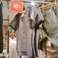 x s m l diskon hingga 70 kemeja mulai dari rp 158 ribu x s m l diskon hingga 70 kemeja mulai dari rp 158 ribu