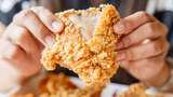 Tim Dibuang Vs Tim Dimakan: Kata Mereka Soal Godaan Kulit Ayam Goreng